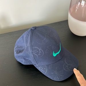 Nike Golf dry fit ball cap size M/L navy blue